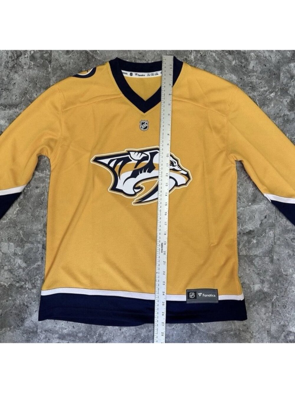 Nashville Predators Fanatics Youth L/XL Breakaway NHL Hockey Jersey NWT - Picture 6 of 6